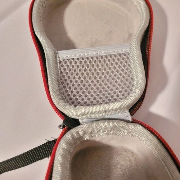 JBL CLIP travel case red black zip wrist string Shockproof Shell Protect… - Picture 3 of 12